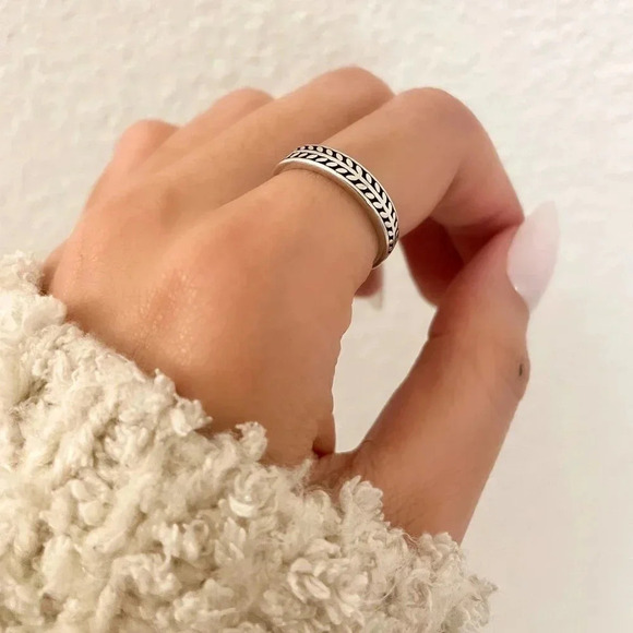 925 Sterling Silver Vintage Ring Dainty Minimalist Ring Band Resizable Ring - Picture 4 of 6
